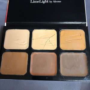 Limelight by Alcone Botanical Foundation Palette